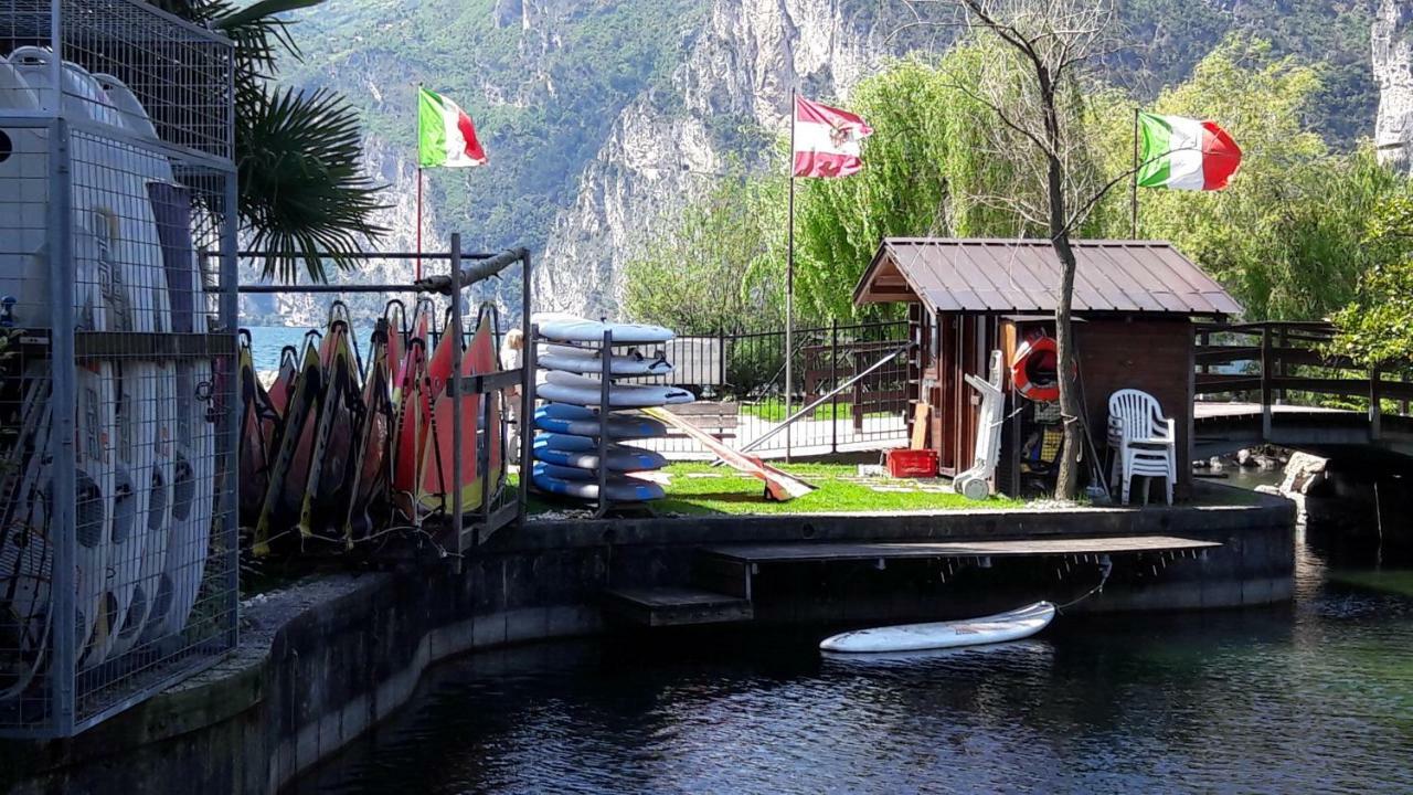 Garda Blu Apartment Riva del Garda Esterno foto