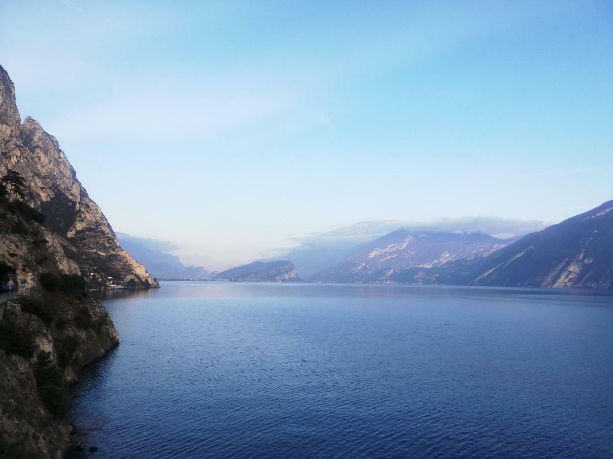 Garda Blu Apartment Riva del Garda Esterno foto