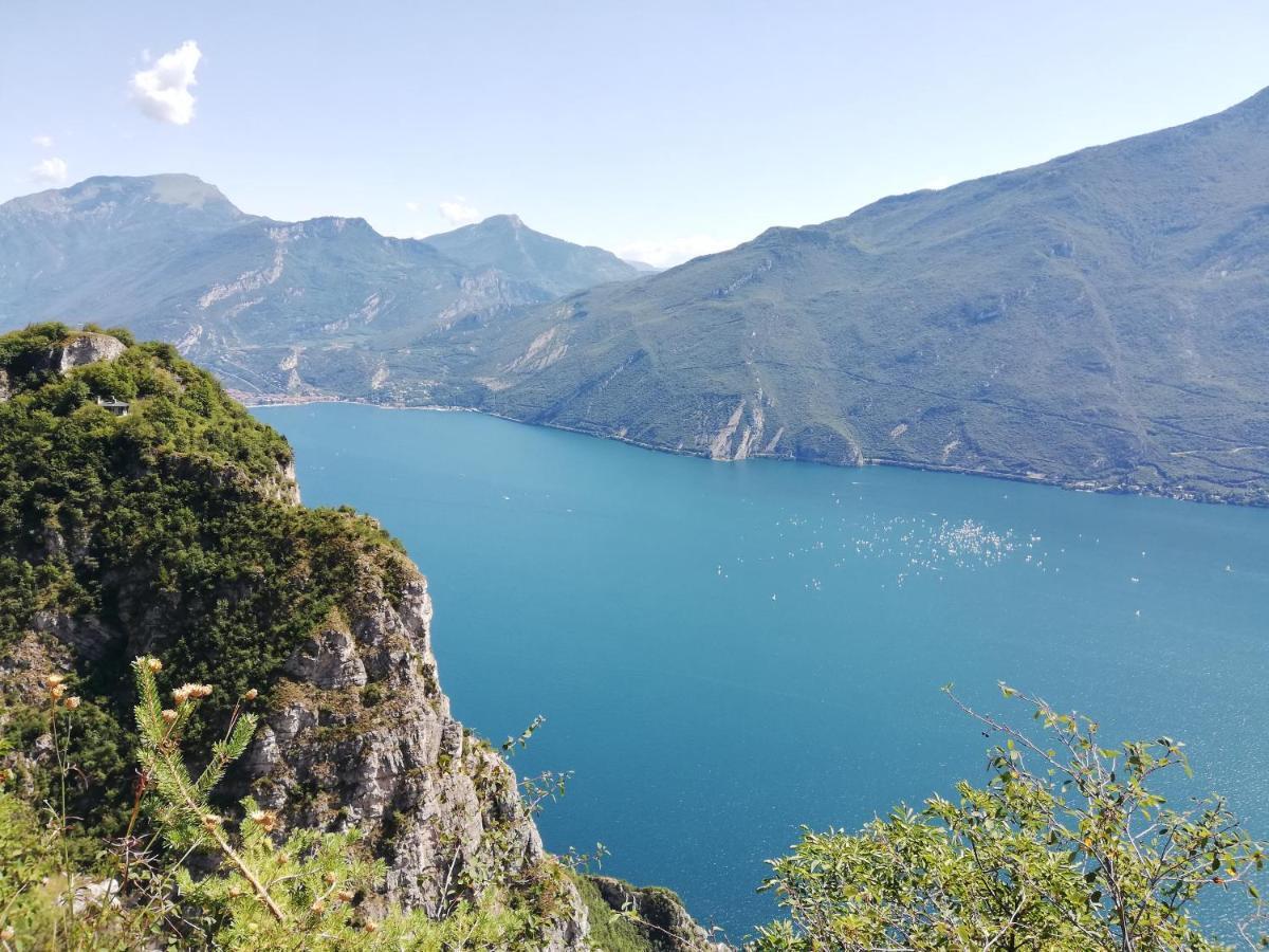 Garda Blu Apartment Riva del Garda Esterno foto